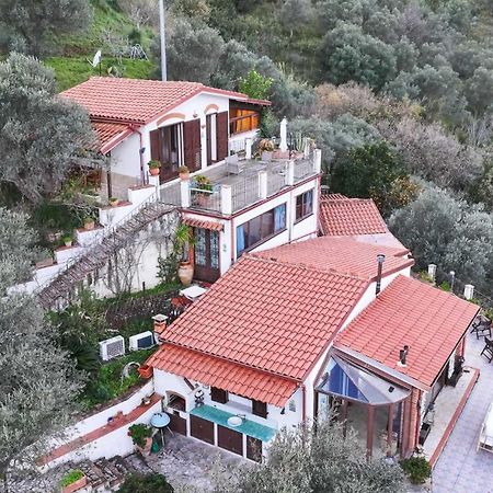 Ferienwohnung La Finestra Sulle Eolie Reitano  Exterior foto