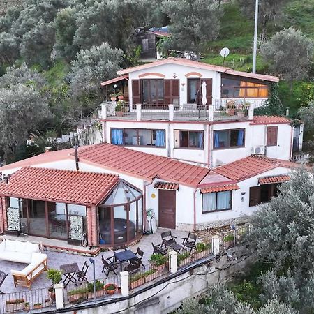 Ferienwohnung La Finestra Sulle Eolie Reitano  Exterior foto