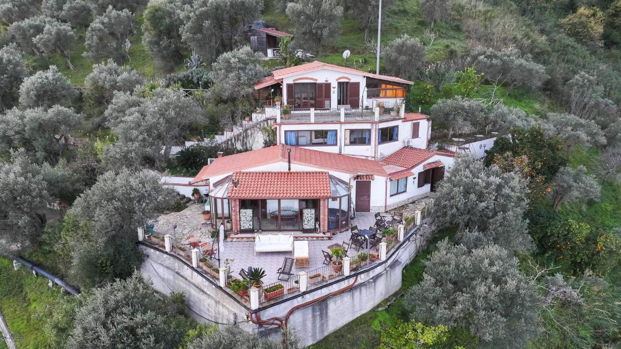 Ferienwohnung La Finestra Sulle Eolie Reitano  Exterior foto